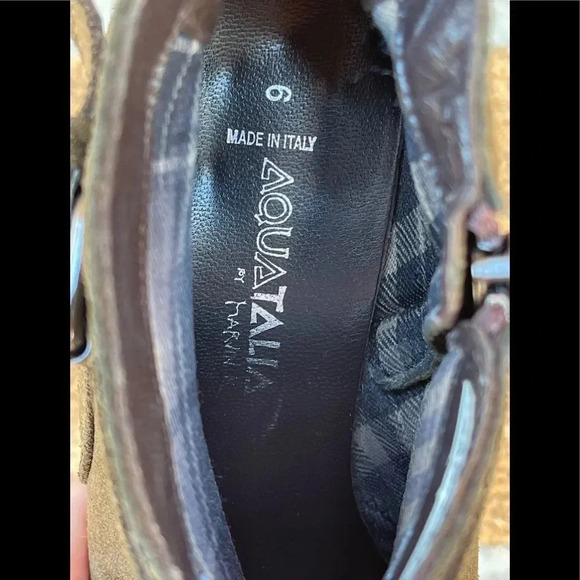 Aquatalia 'Fanny' Suede Ankle Boot 6 - Picture 8 of 12